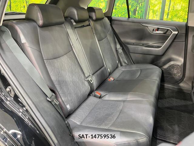 Toyota RAV4 2023-01 8730380-8