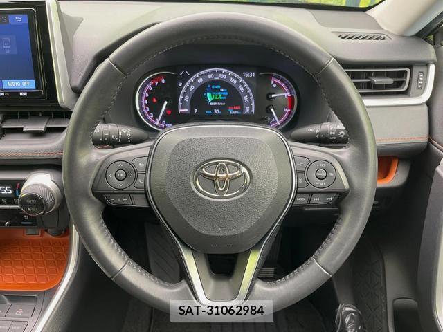 Toyota RAV4 2019-12 8730889-10