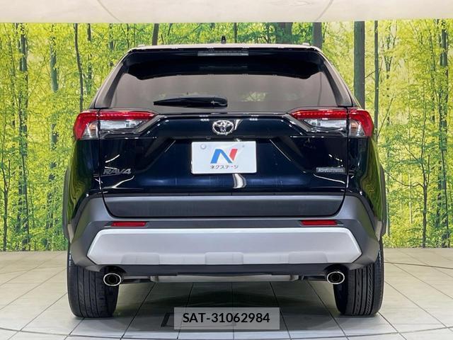 Toyota RAV4 2019-12 8730889-14