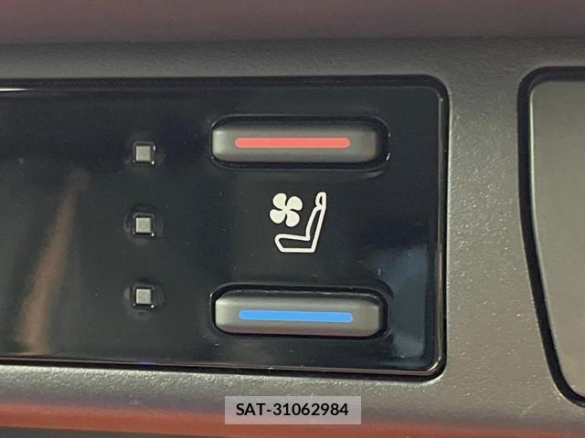 Toyota RAV4 2019-12 8730889-6