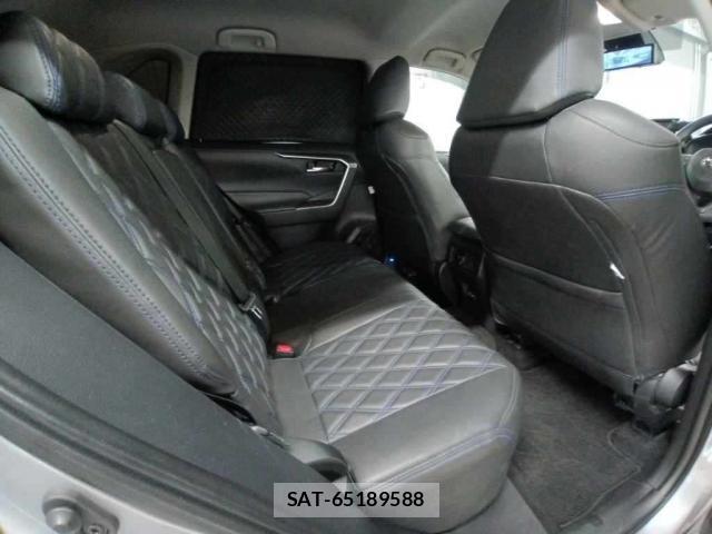Toyota RAV4 2023-08 8731085-10
