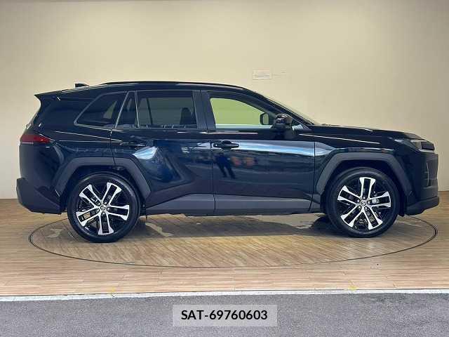 Toyota RAV4 2026-05 8731384-17