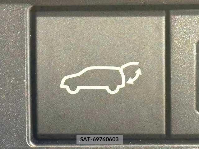 Toyota RAV4 2026-05 8731384-8