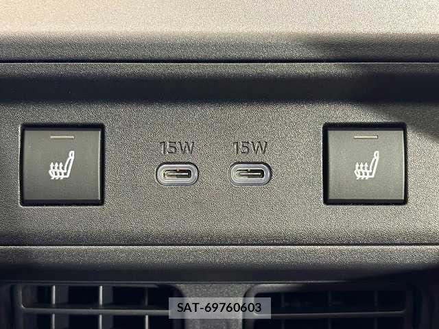 Toyota RAV4 2026-05 8731384-9