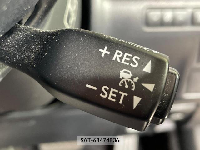Lexus RC 2015-04 8727987-6