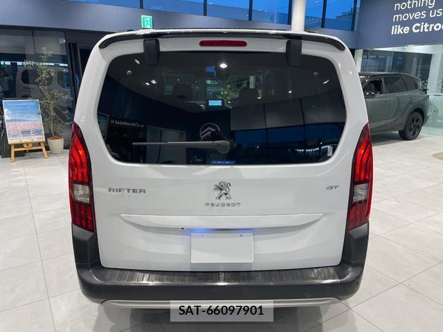 Peugeot Rifter 2023-12 8725924-10