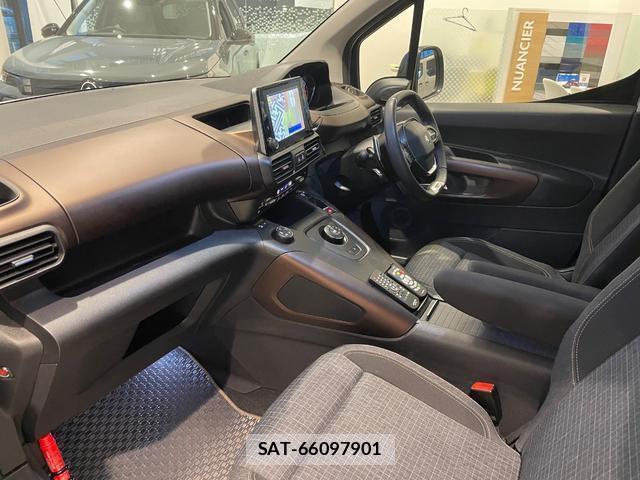Peugeot Rifter 2023-12 8725924-14