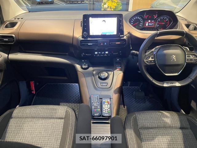 Peugeot Rifter 2023-12 8725924-4