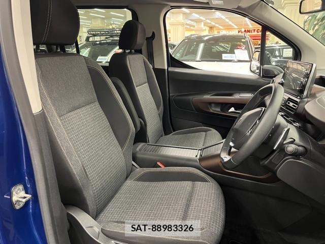 Peugeot Rifter 2021-07 8731083-4