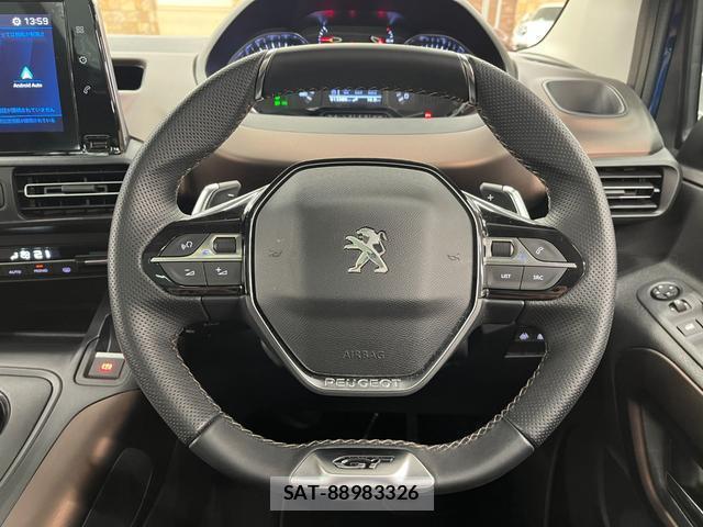 Peugeot Rifter 2021-07 8731083-7
