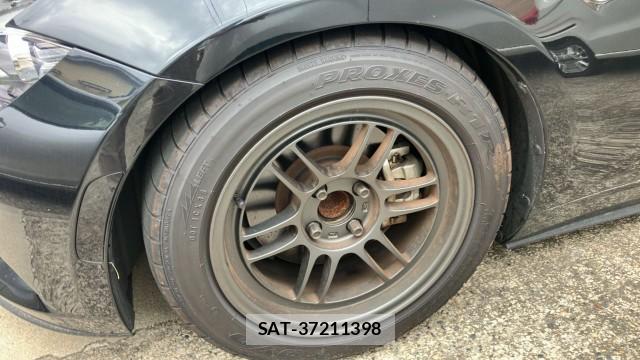 Mazda ROADSTER 2024-08 8729534-7