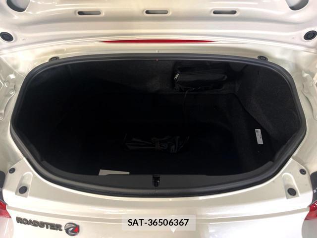 Mazda ROADSTER 2026-07 8727073-12