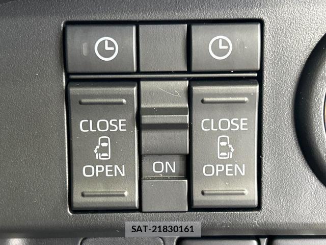 Toyota ROOMY 2025-10 8726693-4
