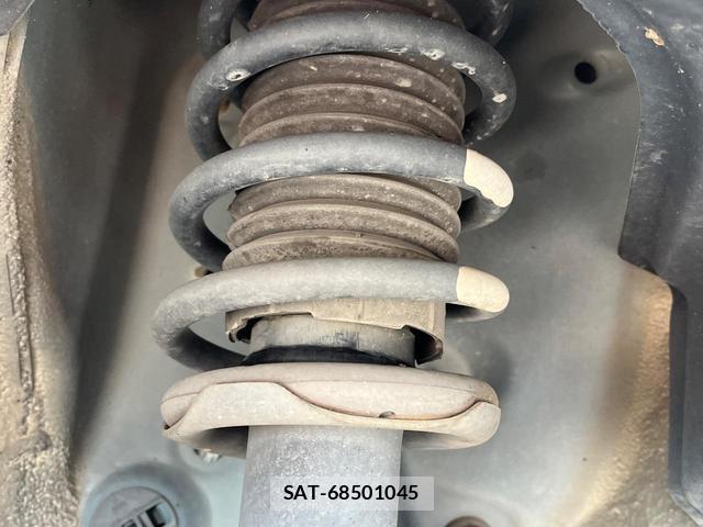 Toyota ROOMY 2018-05 8727118-19