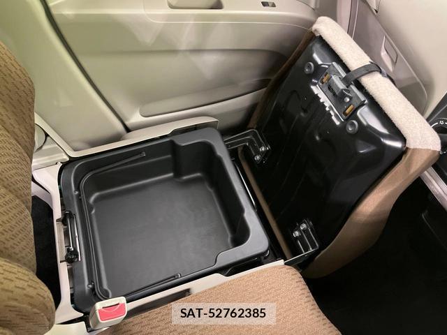 Nissan ROOX 2012-02 8725778-5