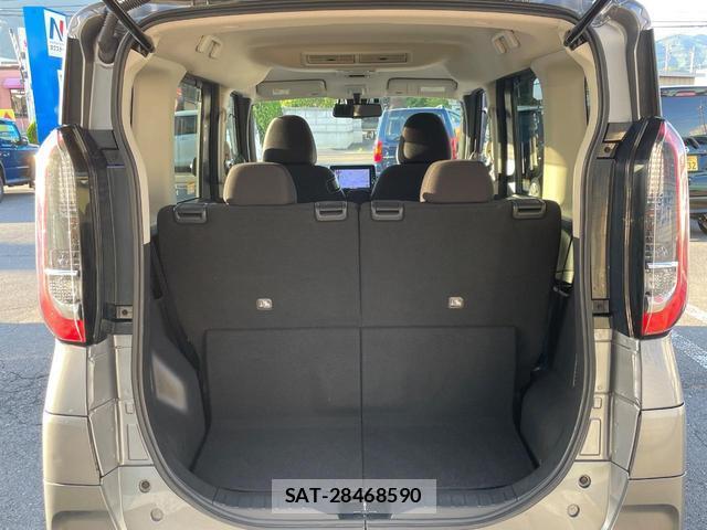 Nissan ROOX 2021-02 8725960-9