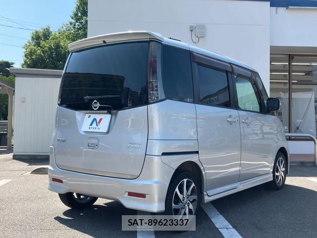 Nissan ROOX 2010-05 8726783-16