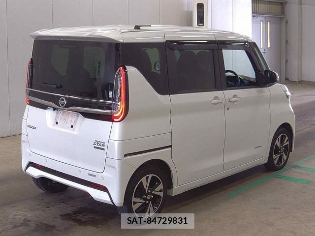 Nissan ROOX 2022-07 8726883-4