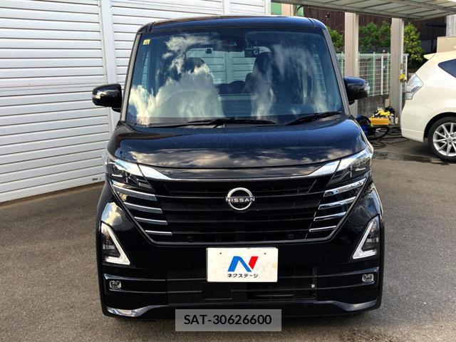 Nissan ROOX 2023-10 8727017-15