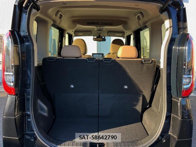 Nissan ROOX 2020-10 8727078-9