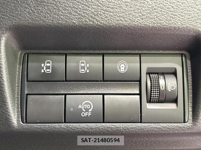 Nissan ROOX 2021-09 8727702-4