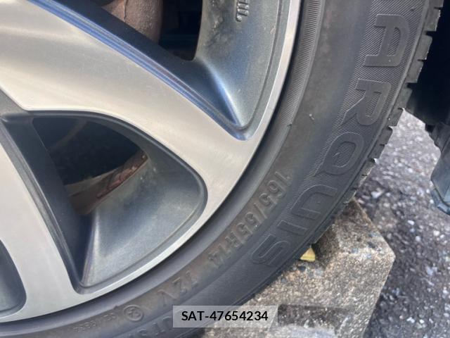 Nissan ROOX 2011-01 8727933-3