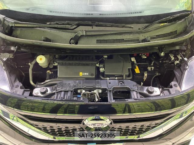 Nissan ROOX 2023-08 8727995-17