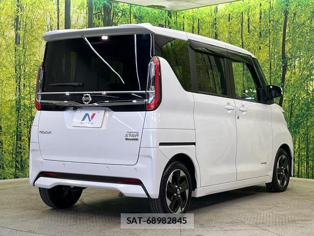 Nissan ROOX 2022-08 8728887-16