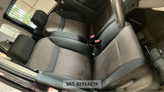 Nissan ROOX 2011-06 8729601-5