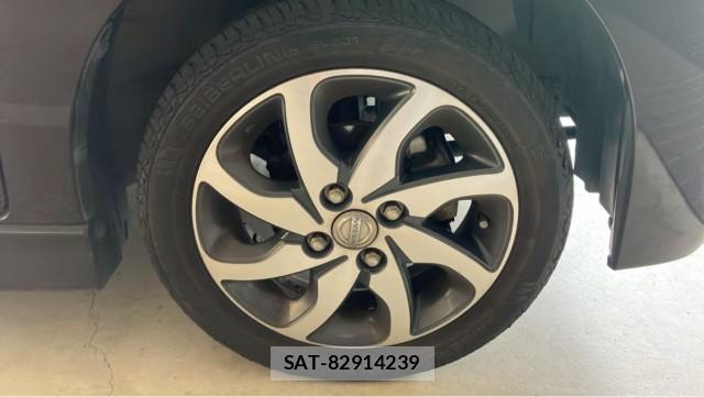 Nissan ROOX 2011-06 8729601-8