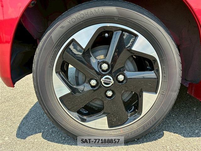 Nissan ROOX 2020-10 8730317-13