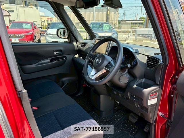 Nissan ROOX 2020-10 8730317-17