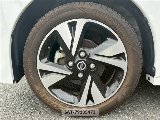 Nissan ROOX 2021-09 8730319-13