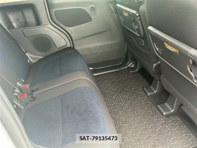 Nissan ROOX 2021-09 8730319-19