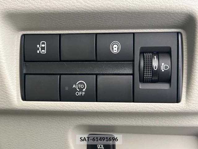 Nissan ROOX 2022-03 8730383-5