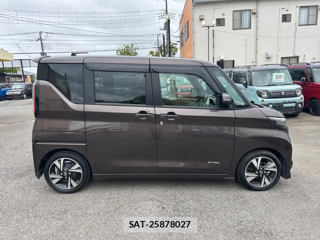Nissan ROOX 2021-04 8731228-5