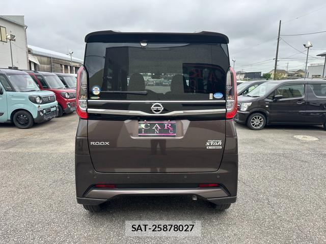 Nissan ROOX 2021-04 8731228-7