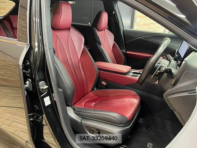 Lexus RX 2023-06 8726588-10