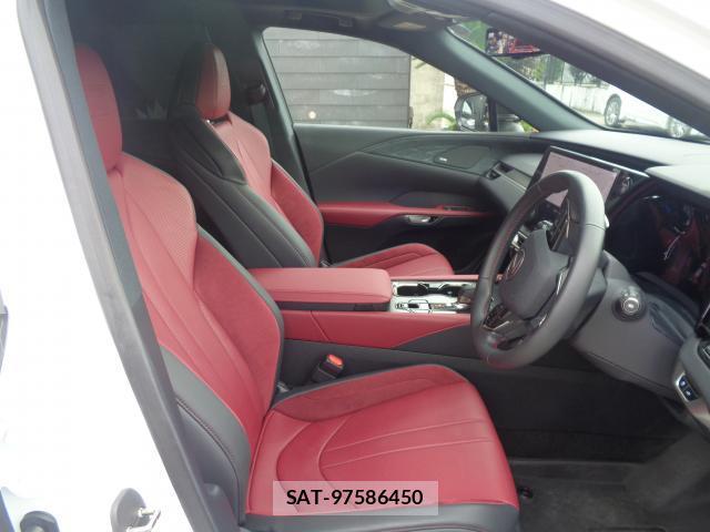 Lexus RX 2024-02 8727871-10