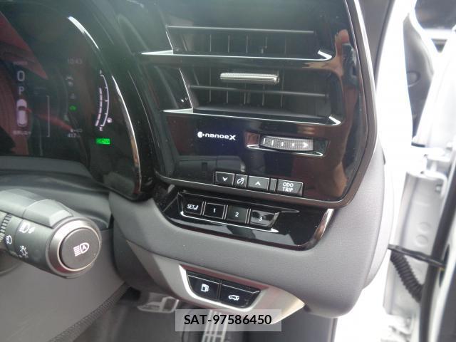 Lexus RX 2024-02 8727871-17