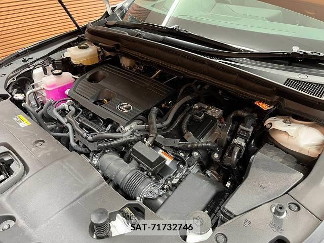 Lexus RX 2023-12 8730868-13