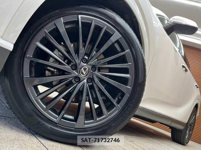Lexus RX 2023-12 8730868-18