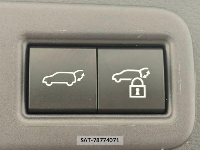 Lexus RX 2023-02 8731378-9