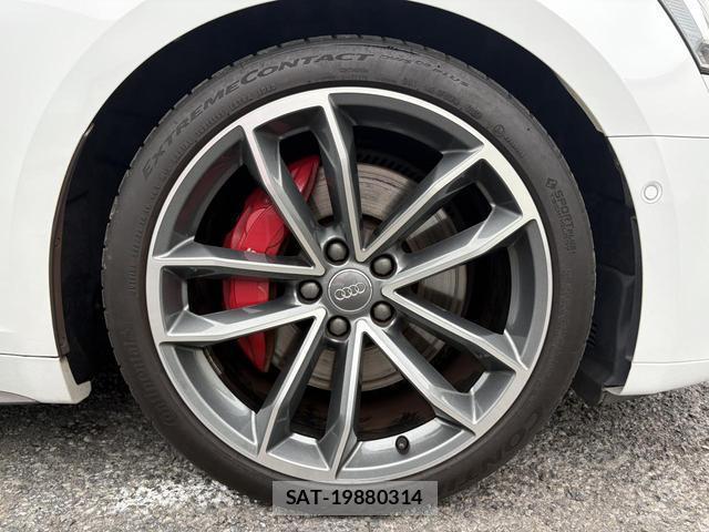 Audi S5 2018-02 8729712-12