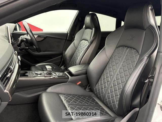 Audi S5 2018-02 8729712-13