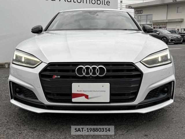 Audi S5 2018-02 8729712-17