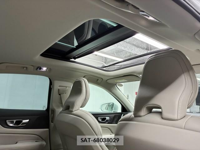 Volvo S60 2021-05 8727925-1
