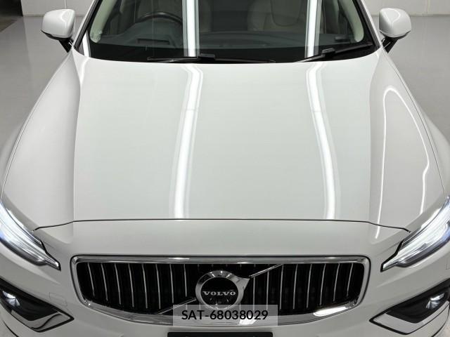 Volvo S60 2021-05 8727925-17
