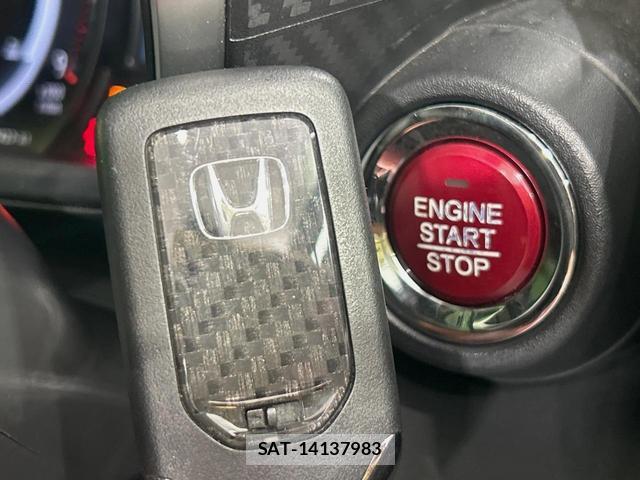 Honda S660 2015-04 8730911-6