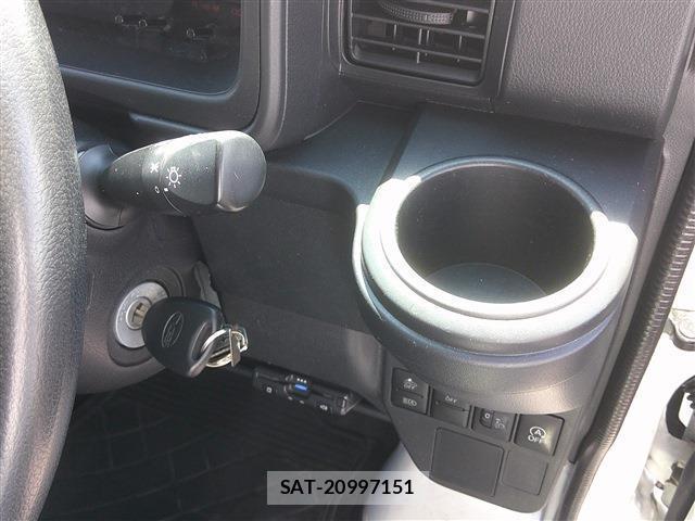 Subaru SAMBAR 2020-05 8726969-15